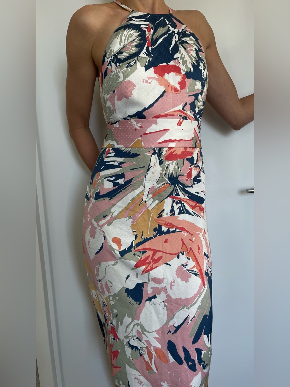Woman’s summer dress. Size 0. Multicolored. Club Monaco.